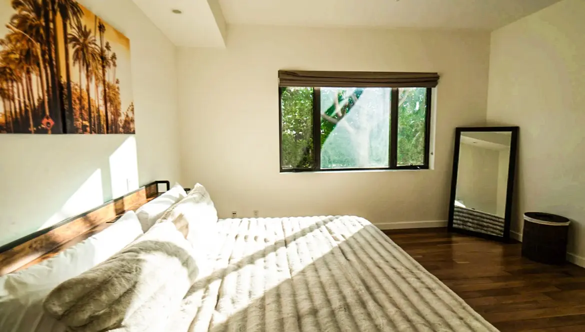 Private bedroom at Lakeview